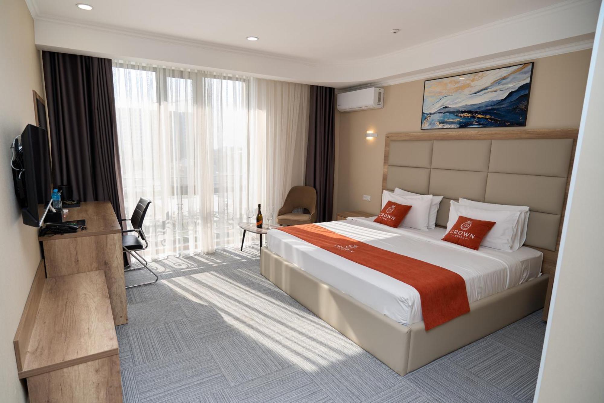 Crown Hotel Bishkek Exterior photo